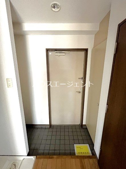 第3丸清ビル 玄関