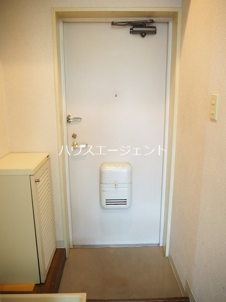 アルベール 玄関