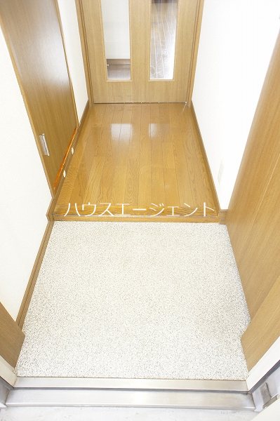 ルミエール葛西 玄関