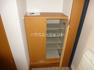 パルティール　　　　　 玄関