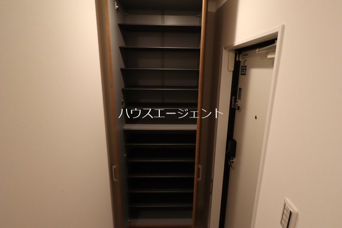 MOCRAFT中葛西 玄関