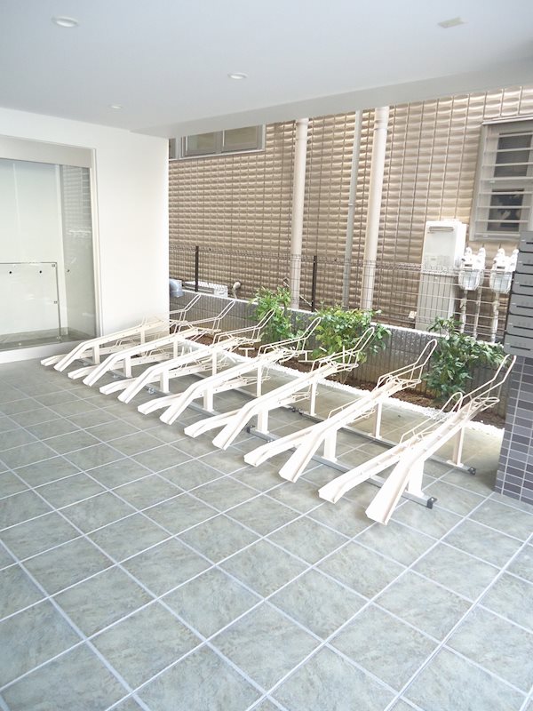 リブリ・First その他外観2