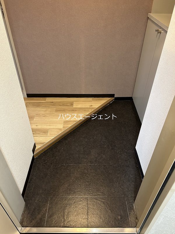 メゾン・ド・リプレット 玄関