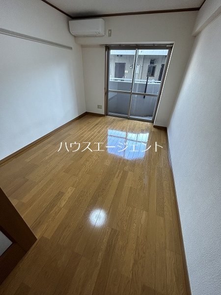 イーストパレス リビング