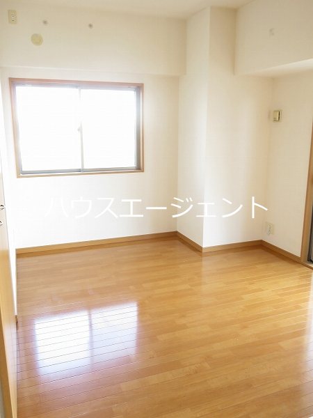 グロリア参番館 ベッドルーム