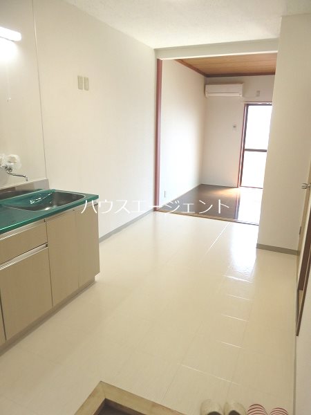 第2コーポマキ リビング