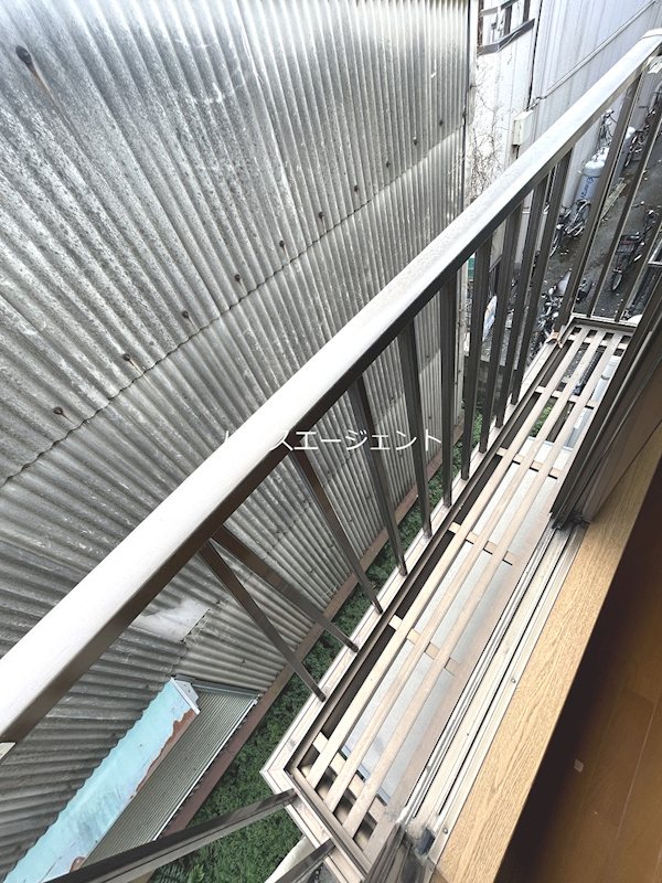 イースト　ビレッジ ベランダ