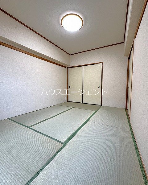 レジデンスオーク ベッドルーム