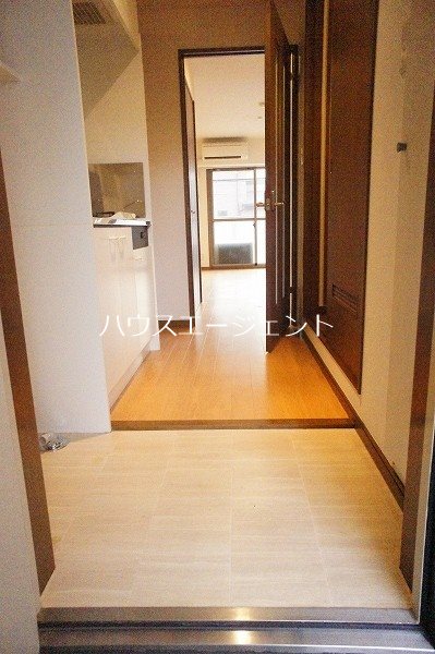 ヴィラフィエーラ 玄関