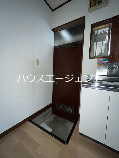 ハイツ須賀 玄関