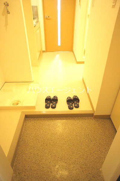 プライムアーバン葛西イースト 玄関