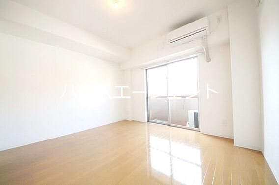 プライムアーバン葛西イースト リビング