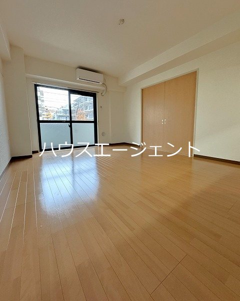 アイエヌ西葛西Ⅱ リビング