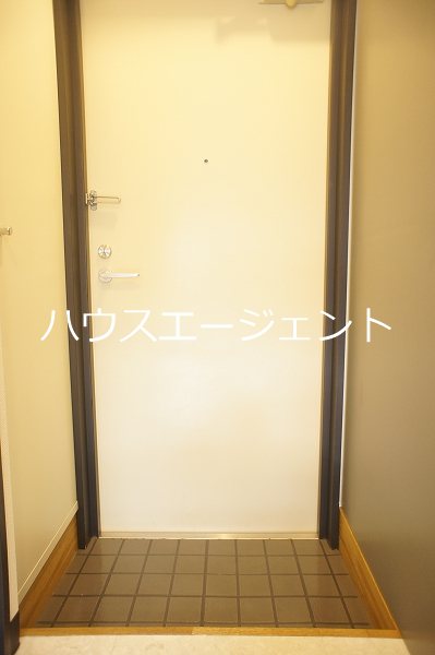 コーポレージ中葛西 玄関