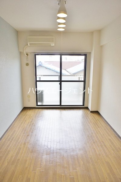 フラットバンブー リビング