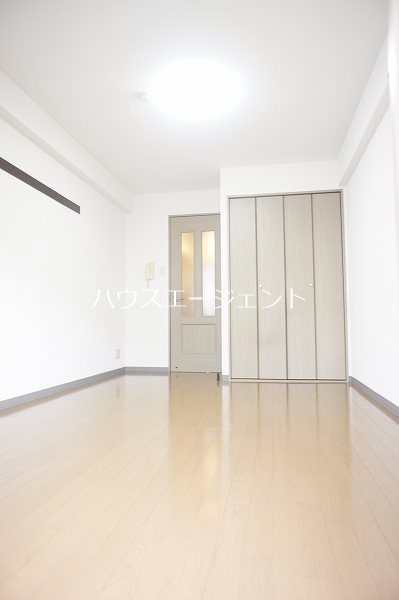 YS3 ベッドルーム