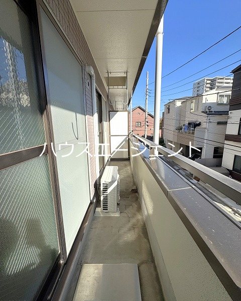 Break Area #1 ベランダ