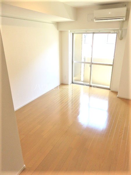 プライムアーバン葛西イースト リビング