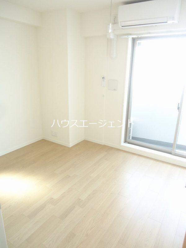 リブリ・First ベッドルーム