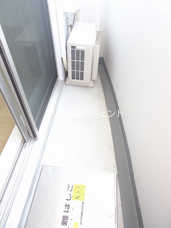 リブリ・First ベランダ