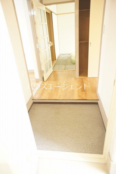 コーポ近江屋２ 玄関