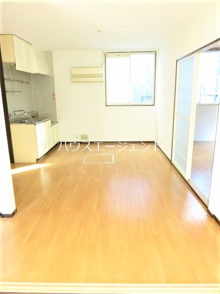 エレガンス リビング