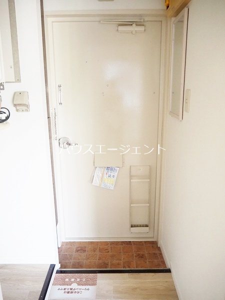 ニットーコーポ 玄関