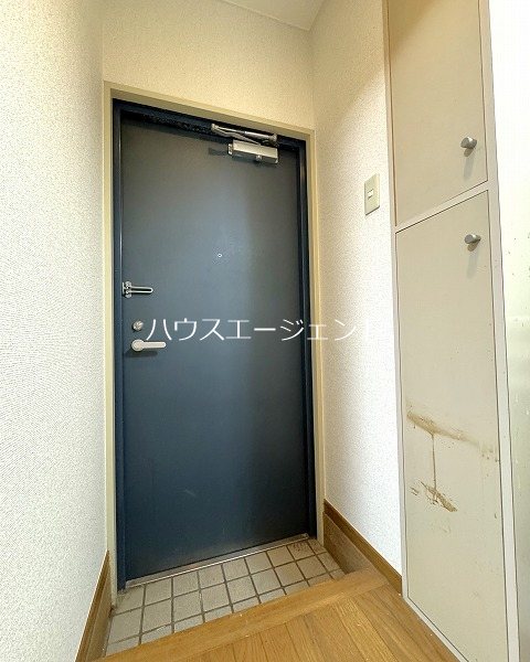 プレシャス西葛西 玄関