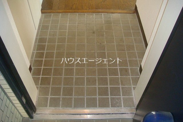 エレガンス葛西 玄関