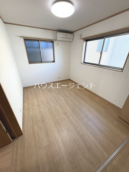 大島戸建 ベッドルーム