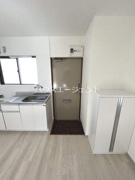 第３丸清ハイツ 玄関