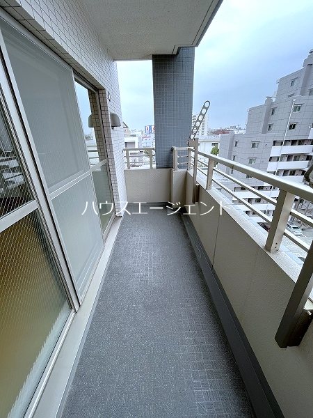 インカウンターマンション ベランダ