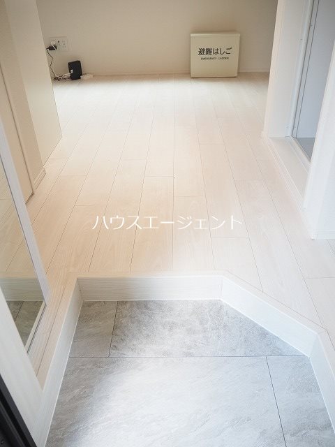 クリエイティブテラス東葛西 玄関