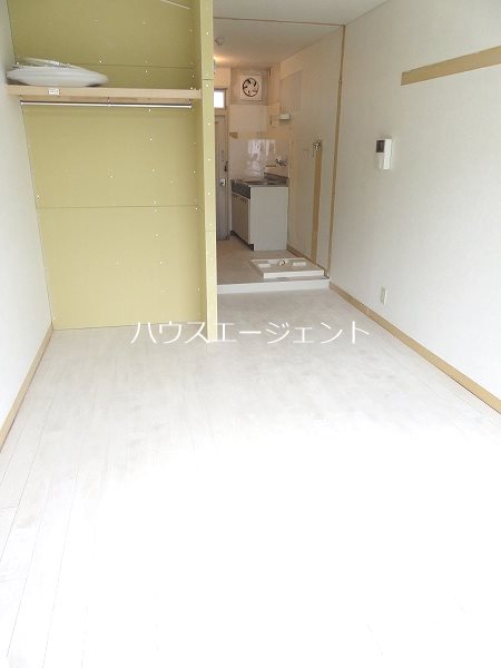 モア６ ベッドルーム