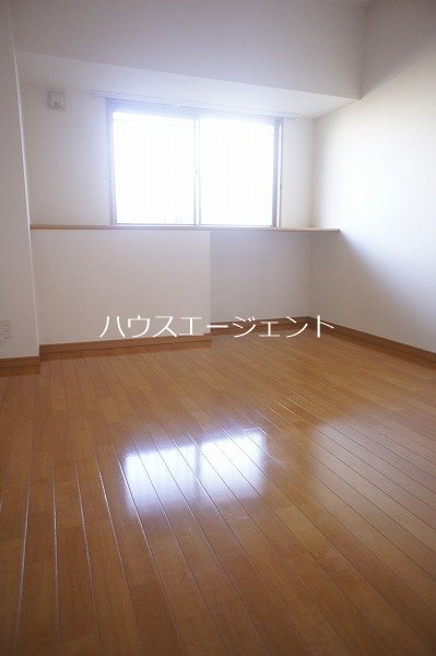 グロリア参番館 ベッドルーム