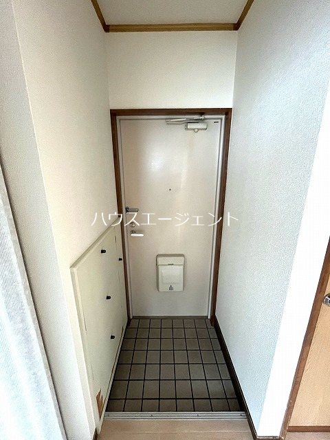 三和西葛西 玄関