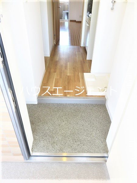 プライムアーバン葛西イースト 玄関