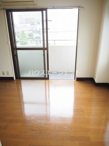 シャルマンモリタ リビング