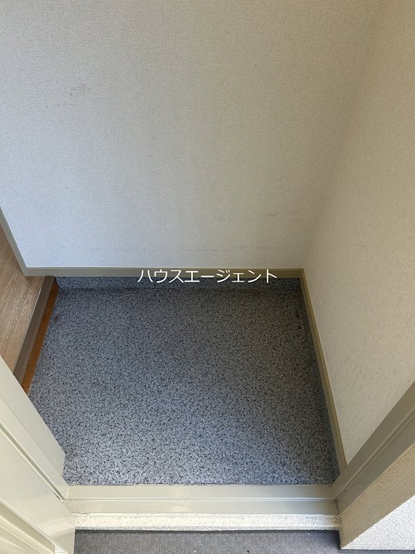 エースハイツ 玄関