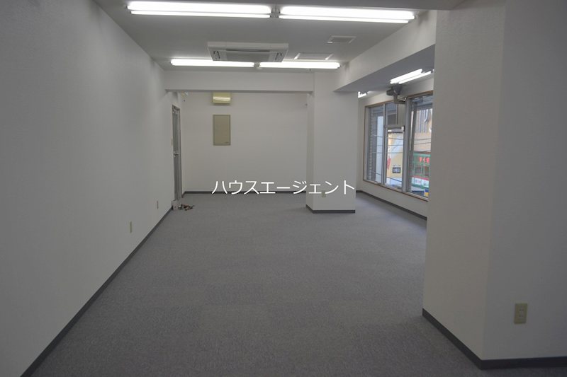 丸清ビル ベッドルーム