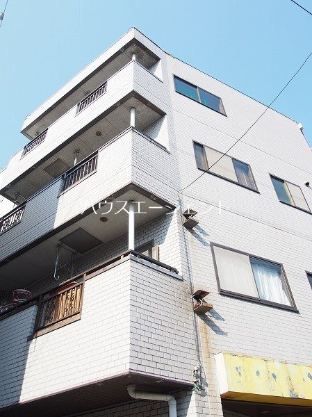 クレッシェンド・ユザワ 301号室 外観