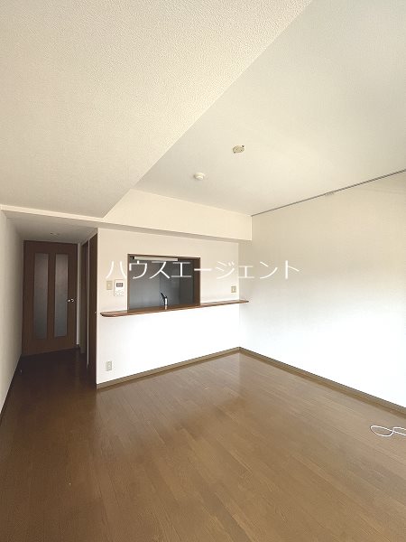 メゾンラフィネ リビング