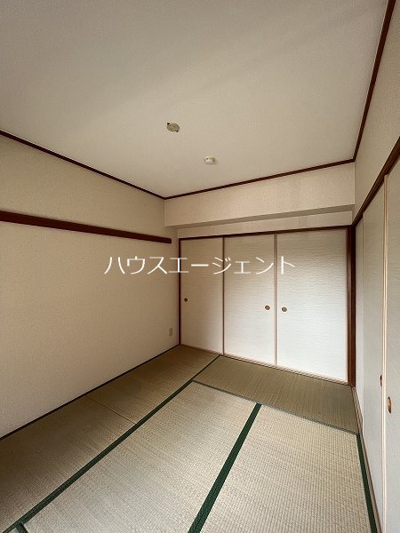 メゾンラフィネ ベッドルーム