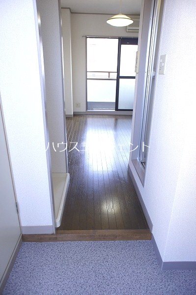 アドバンスT 玄関