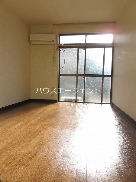 ロゼ７ リビング