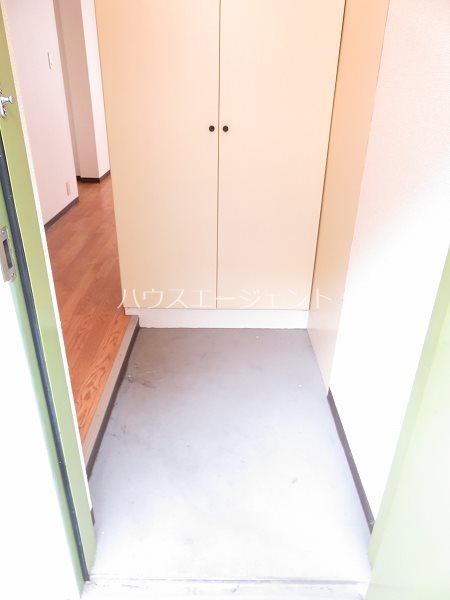 スカーレットマンション 玄関