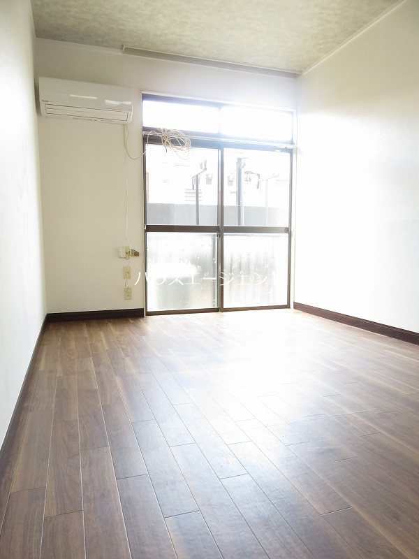 ロゼ６ リビング