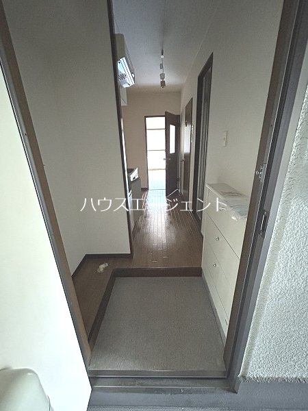 清水マンション 玄関