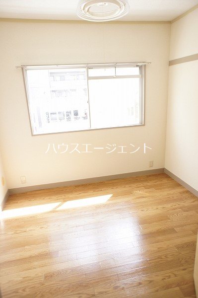 コーポ近江屋２ ベッドルーム