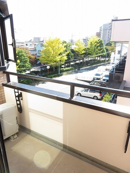 フォレストコートイースト ベランダ